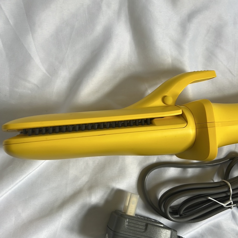 Drybar Straight Shot Blow Drying Flat Iron - Picture 2 of 4